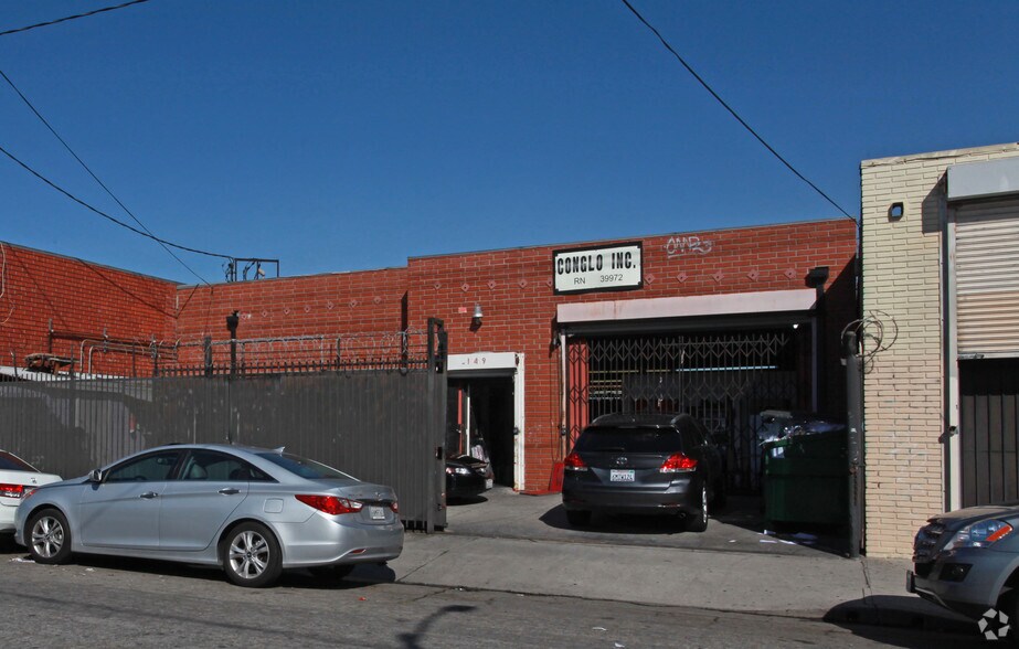 More Photos Of 149 W 31st St, Los Angeles Warehouse For Lease