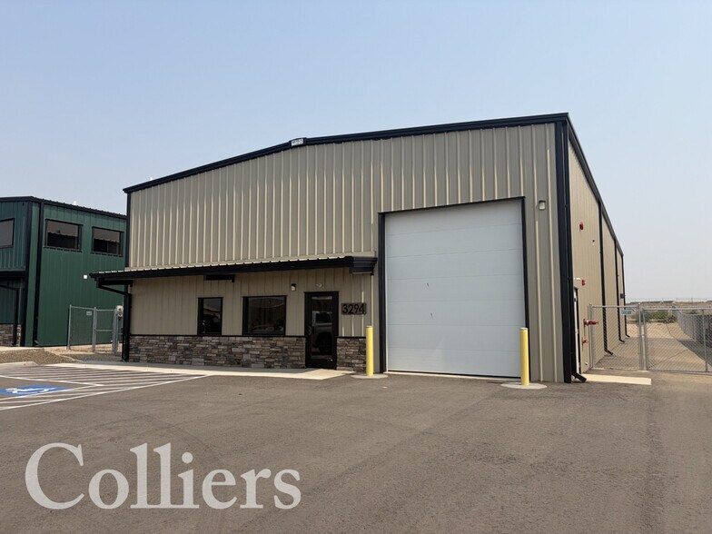 Primary Photo Of 3294 N Black Butte Ct, Nampa Warehouse For Lease