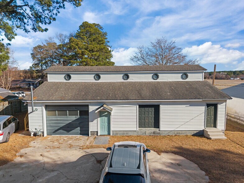 More Photos Of 2034 W 5th St, Washington Showroom For Sale