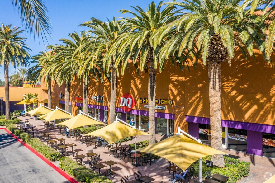 More Photos Of 2915-3011 El Camino Real, Tustin Unknown For Lease