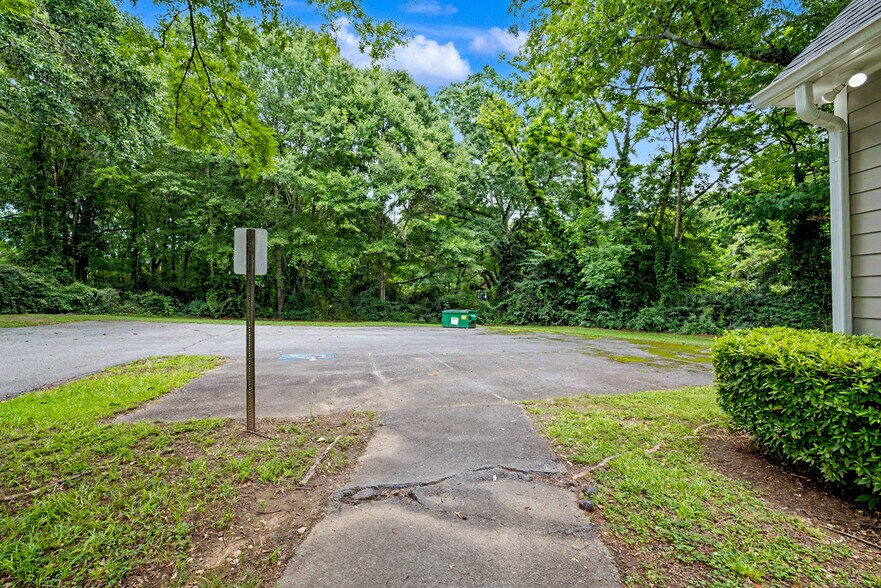 More Photos Of 195 N Jeff Davis Dr, Fayetteville Office Residential For Sale