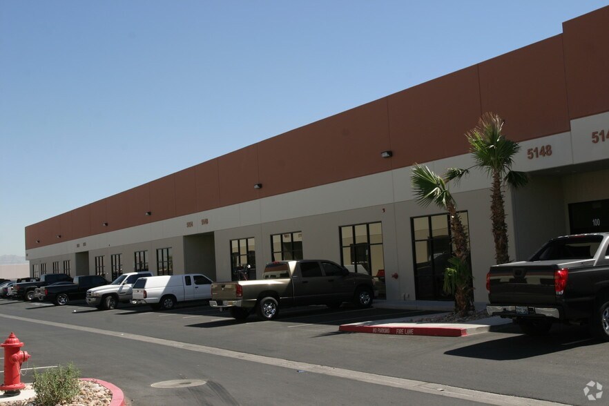 More Photos Of 5148 W Patrick Ln, Las Vegas Warehouse For Lease