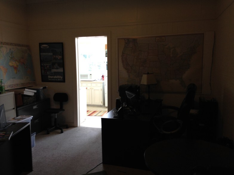 More Photos Of 635 E Bay St, Charleston Office Residential For Lease