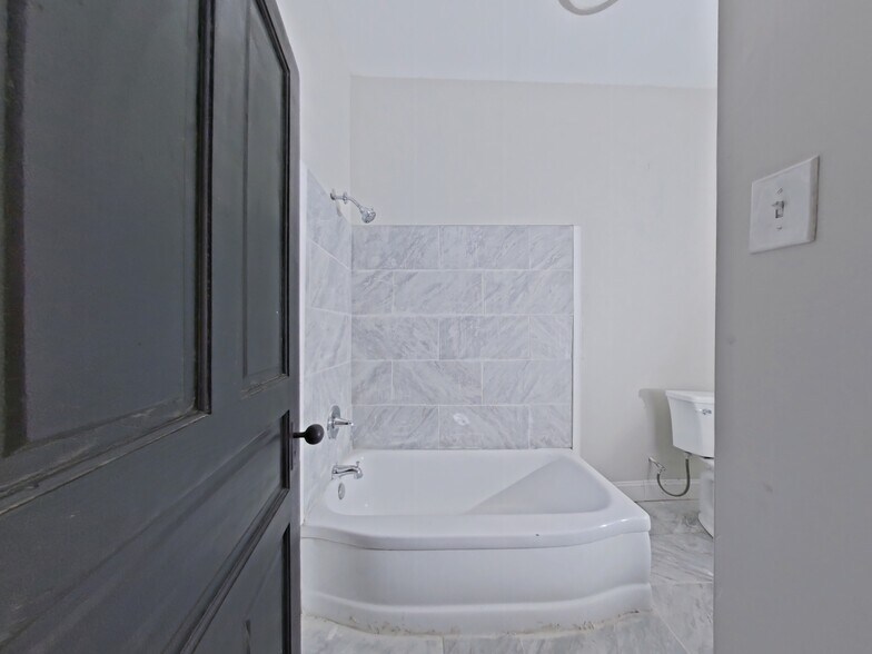 More Photos Of 5331 Wayne Ave, Philadelphia Apartments For Sale