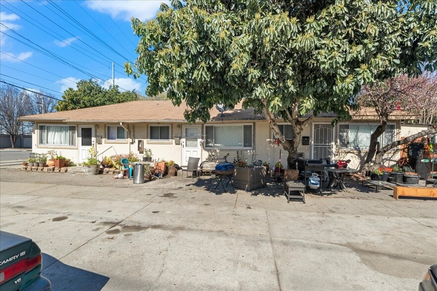 More Photos Of 697 Hamline St, San Jose Apartments For Sale