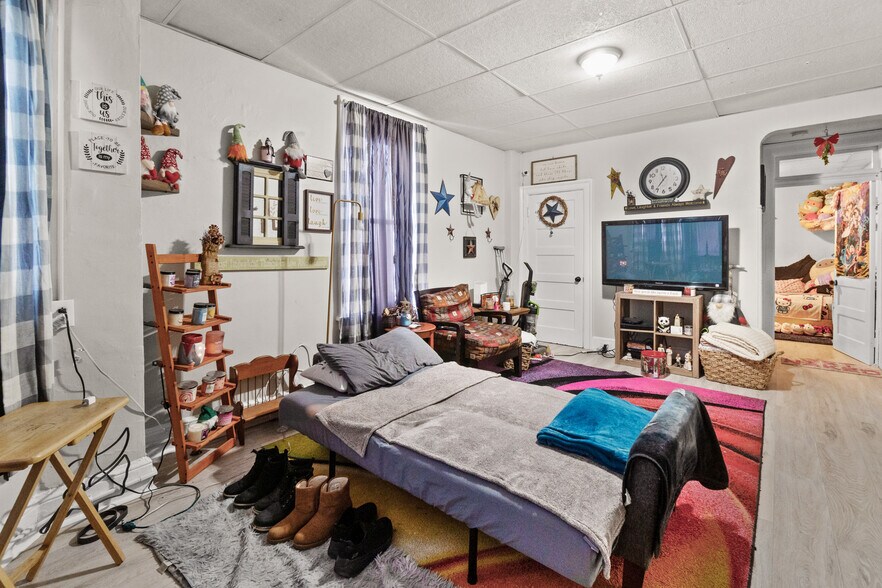 More Photos Of 136 Broadway, Hagerstown Apartments For Sale