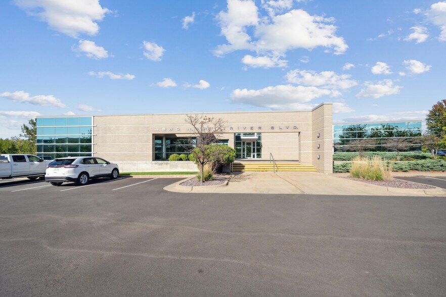 More Photos Of 4840 N River Blvd NE, Cedar Rapids Office For Lease