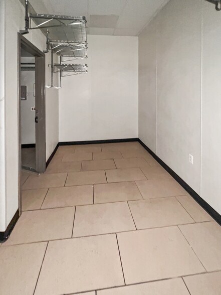 More Photos Of 2380 John F Kennedy Blvd, Jersey City Convenience Store For Lease