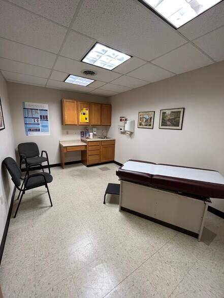 More Photos Of 225 Erdman St, Bangor Freestanding For Lease