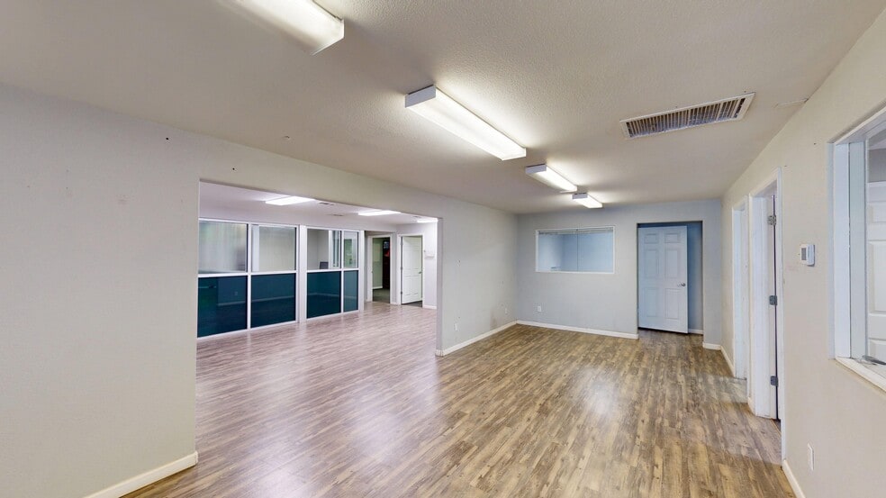 More Photos Of 549 S 10th St, Grand Junction Warehouse For Sale