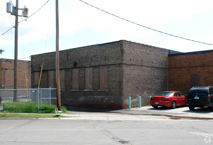 More Photos Of 5617 Grand Ave, Duluth Storefront For Sale