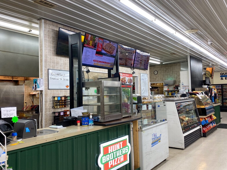 More Photos Of 25817 State Hwy 64, Pittsburg Supermarket For Sale