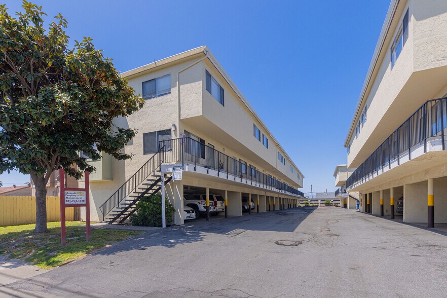 More Photos Of 75 N Hebbron Ave, Salinas Apartments For Sale