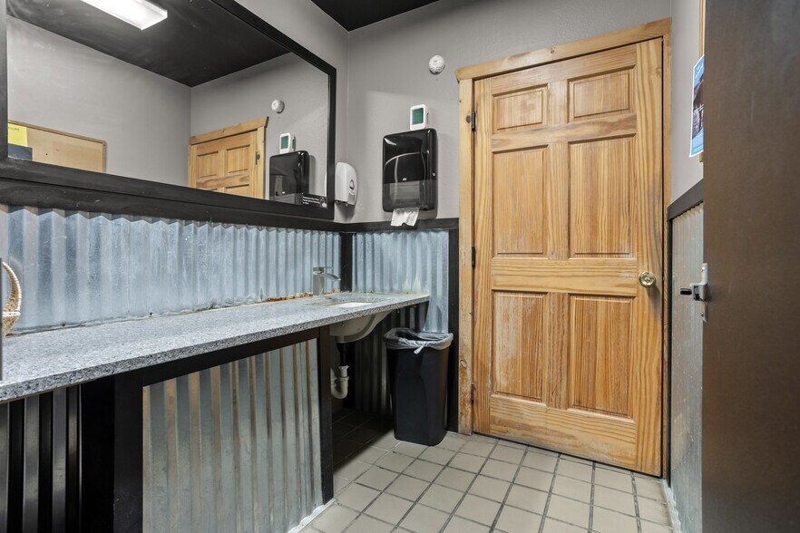 More Photos Of 205 1st St SW, Glyndon Restaurant For Sale