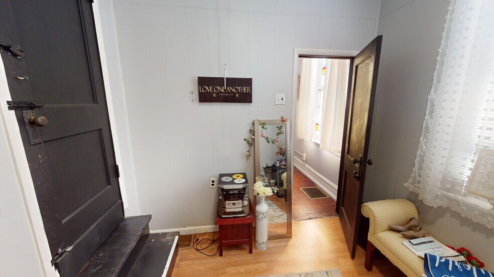 More Photos Of 1211 S Newstead Ave, Saint Louis Loft Creative Space For Sale