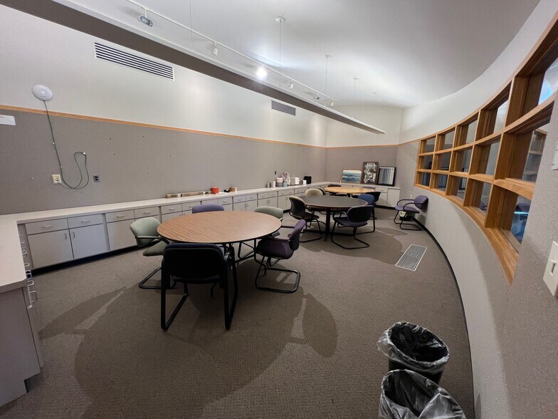 More Photos Of 9 Oak St, Guilford Manufacturing For Sale