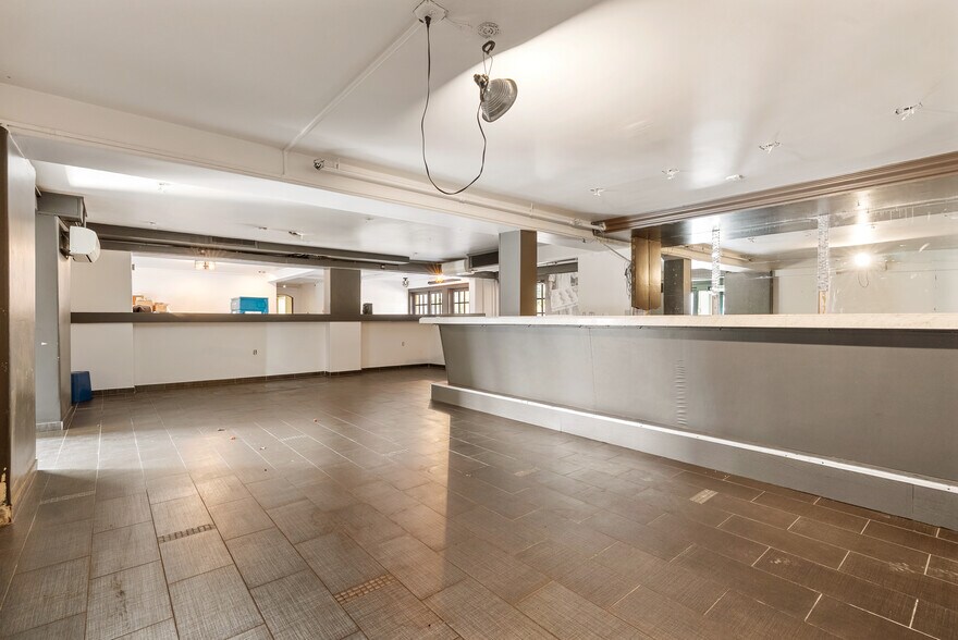 More Photos Of 690-696 S Coast Hwy, Laguna Beach, Laguna Beach Hotel For Sale