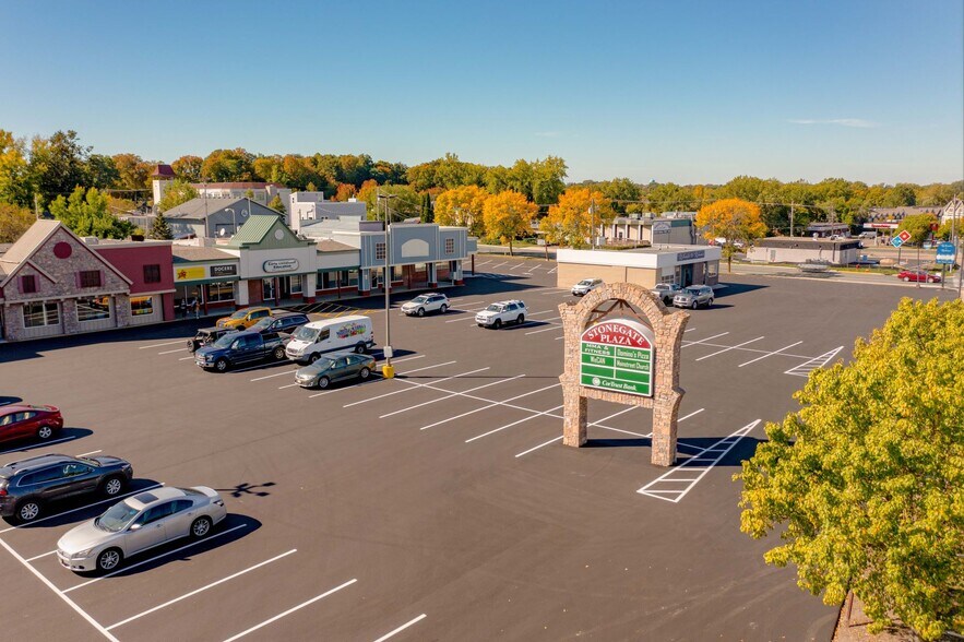 More Photos Of 5217-5241 Shoreline Dr, Mound Freestanding For Lease