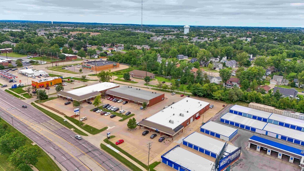 More Photos Of 290-298 Blairs Ferry Rd NE, Cedar Rapids Storefront Retail Office For Sale