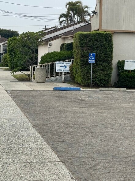 More Photos Of 18011-18015 Pioneer Blvd, Artesia Medical For Lease