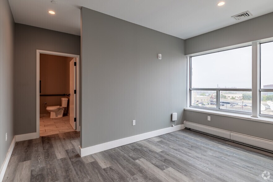 More Photos Of 2901 Euclid Ave, Cleveland Apartments For Sale
