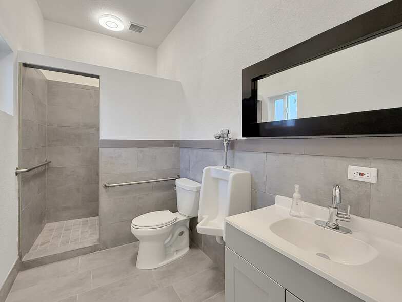 More Photos Of 36805 Cathedral Canyon Dr, Cathedral City Industrial For Sale