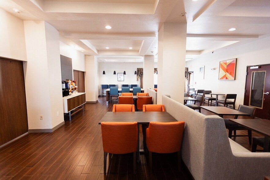 More Photos Of 2227 E Oklahoma Ave, Guthrie Hotel For Sale