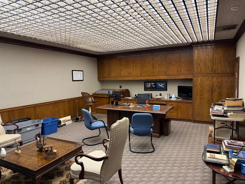 More Photos Of 2428 2nd Ave S, Birmingham Warehouse For Lease