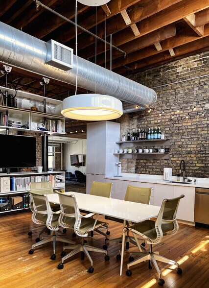 More Photos Of 1331 NE Tyler St, Minneapolis Unknown For Lease