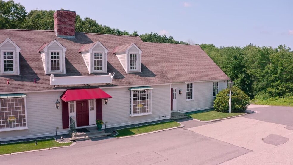 Primary Photo Of 215 Boston Post Rd, Sudbury Storefront Retail Office For Lease