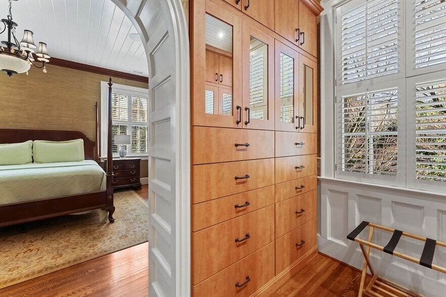 More Photos Of 60 Woodside Dr, Brevard Hospitality For Sale