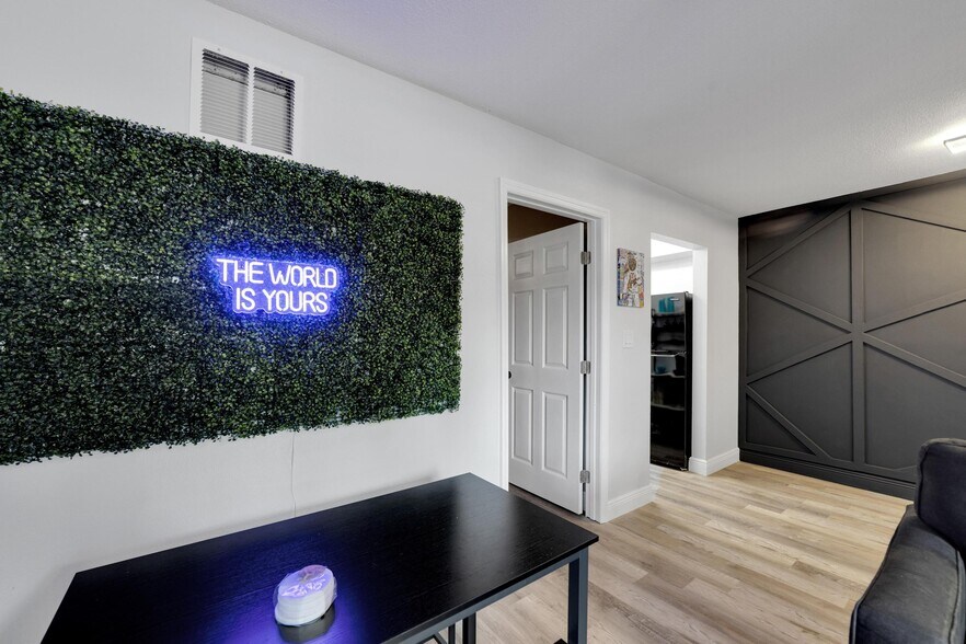 More Photos Of 4513 W McElroy Ave, Tampa Apartments For Sale