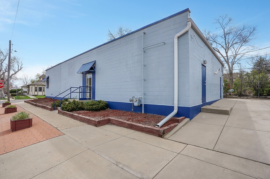 More Photos Of 211 E Simpson St, Lafayette General Retail For Sale