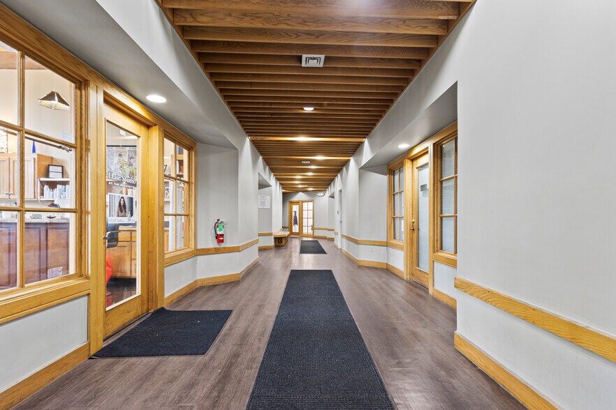 More Photos Of 2 Storer St, Kennebunk Office For Lease