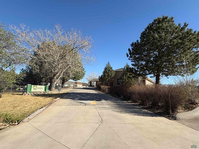More Photos Of 4021 Range Rd, Rapid City Schools For Sale