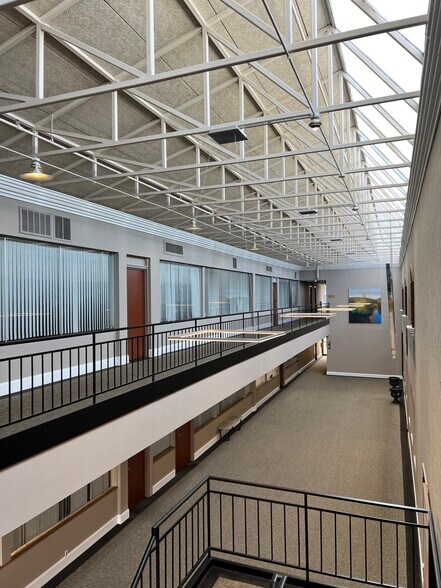 More Photos Of 6116 Skyline Dr, Houston Light Distribution For Lease