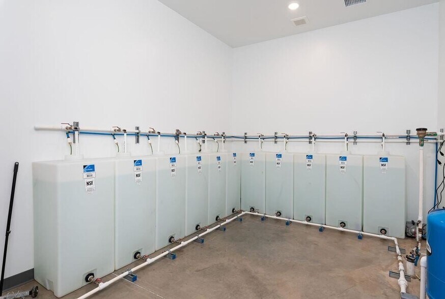 More Photos Of 417 NE 144th Pl, Edmond Light Distribution For Lease