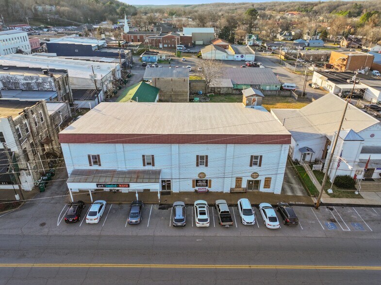 More Photos Of 114 N Church St, Waverly Loft Creative Space For Lease