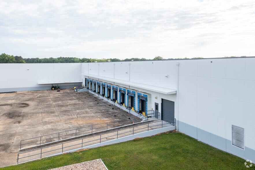 More Photos Of 3145 Elmore Rd, Wetumpka Manufacturing For Lease