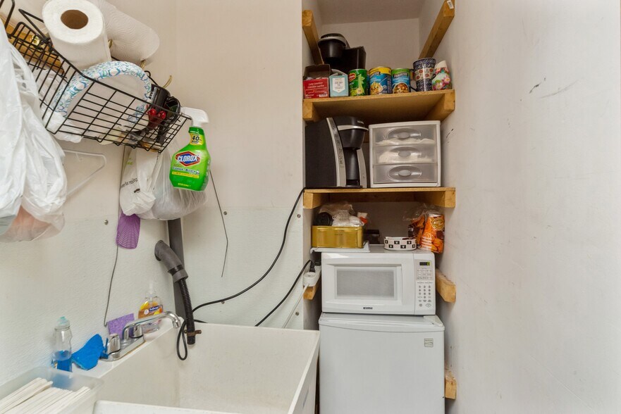 More Photos Of 205 Walnut St, Framingham Office Residential For Sale