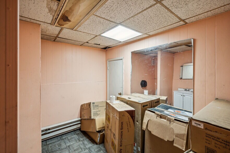 More Photos Of 2901 N 18th St, Philadelphia Warehouse For Sale