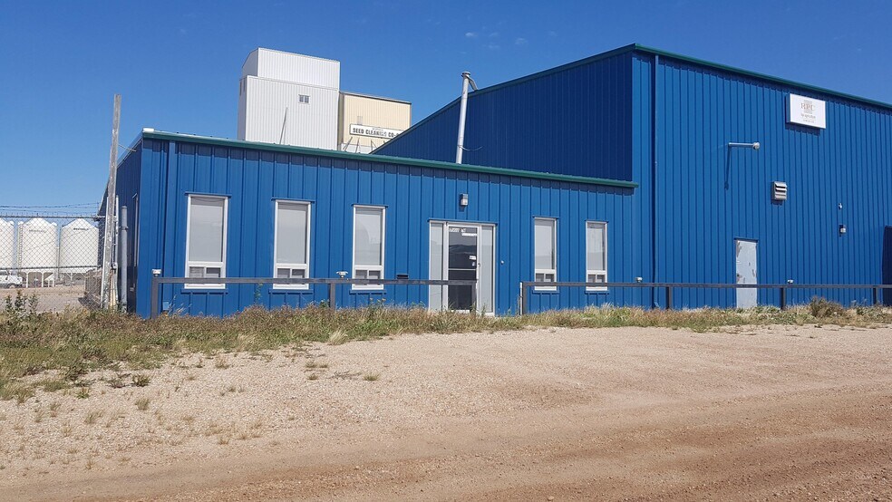 More Photos Of 10092 Av 93, Westlock Manufacturing For Sale