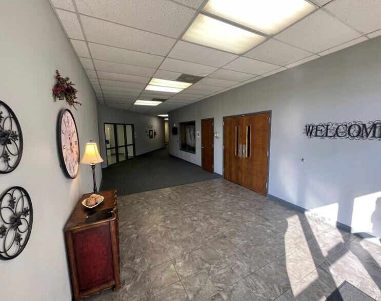 More Photos Of 6801 Meadowbrook Dr, Fort Worth Specialty For Sale