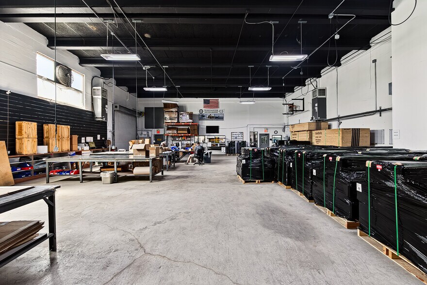 More Photos Of 936-940 NW 1st St, Fort Lauderdale Warehouse For Sale