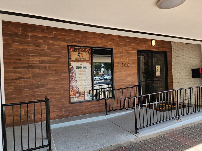 More Photos Of 142-144 N K St, Tulare Restaurant For Sale
