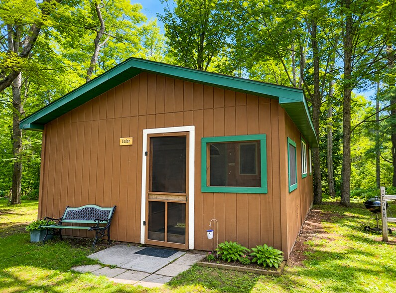 More Photos Of 731 S Camp 10 Rd, Mio Hotel For Sale