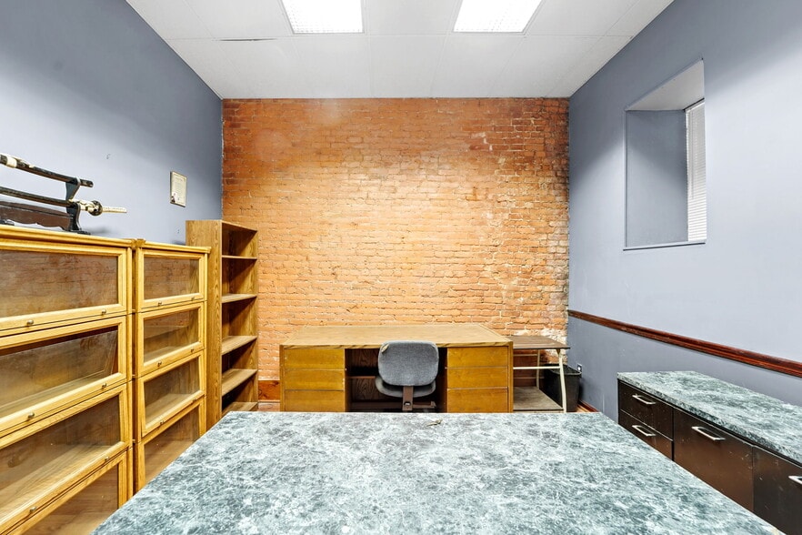 More Photos Of 136 Court St, Binghamton Apartments For Sale