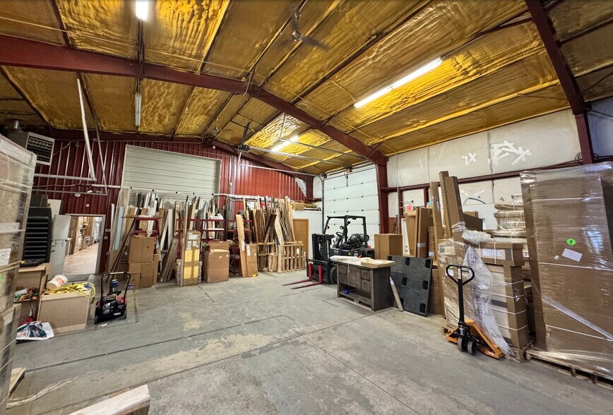 More Photos Of 162 Kelly Rd, Kalispell Flex For Lease