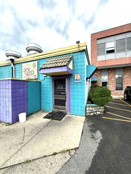 More Photos Of 259 Main st, Woonsocket Restaurant For Sale