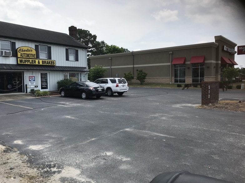 More Photos Of 512 N Berkeley Blvd, Goldsboro Auto Repair For Lease
